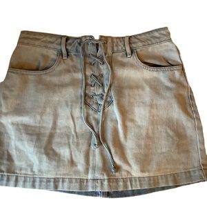 PacSun Short Denim Skirt Size 26